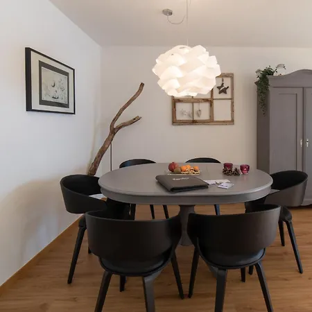 Zackenluegi Apartment